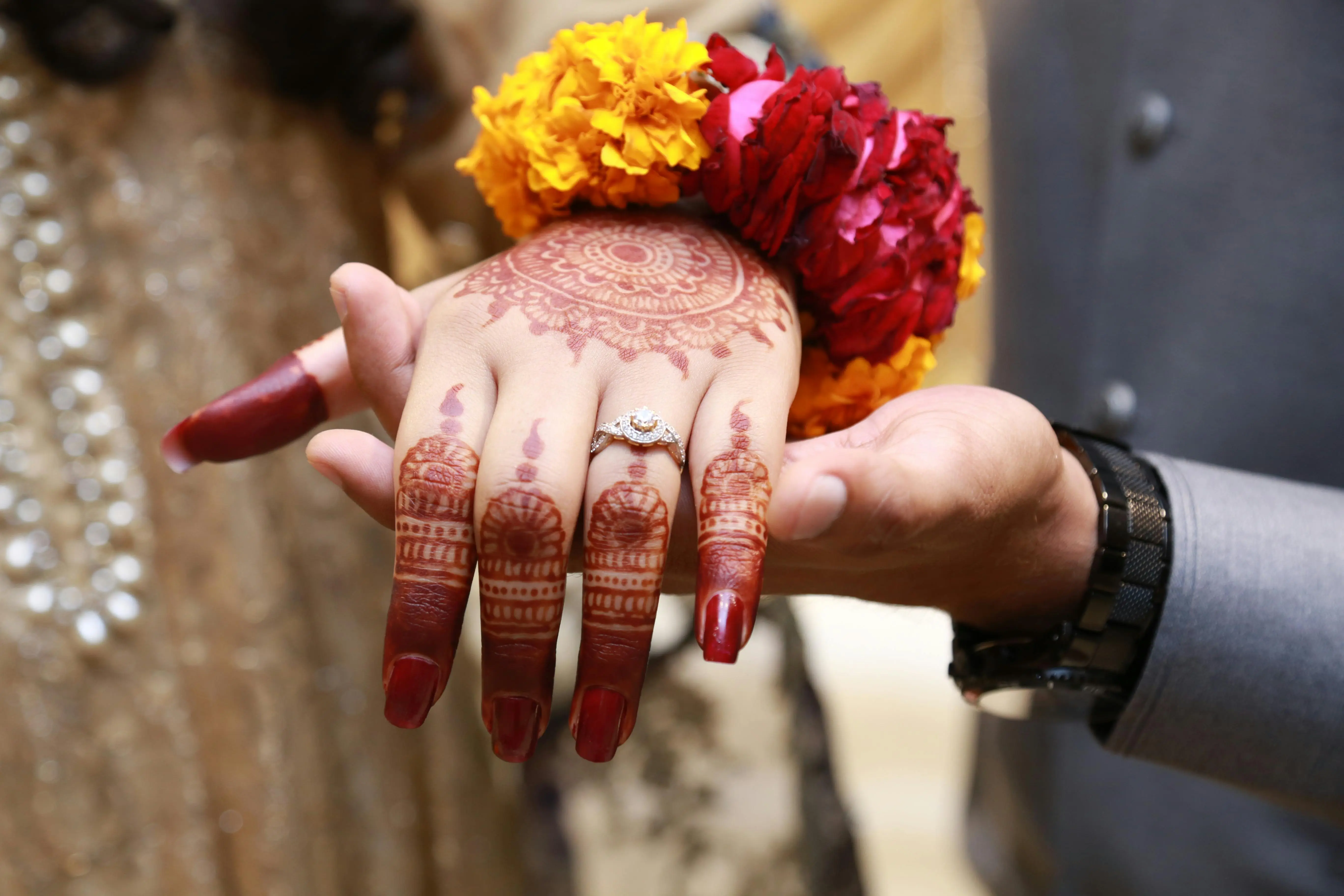 finger mehndi design